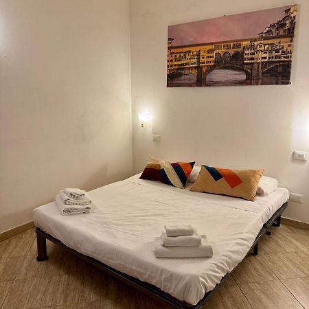 Lovely Portion Of Property Few Steps From Basilica Santa Croce Florença Exterior foto