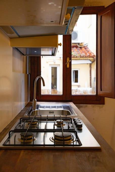 Lovely Portion Of Property Few Steps From Basilica Santa Croce Florença Exterior foto